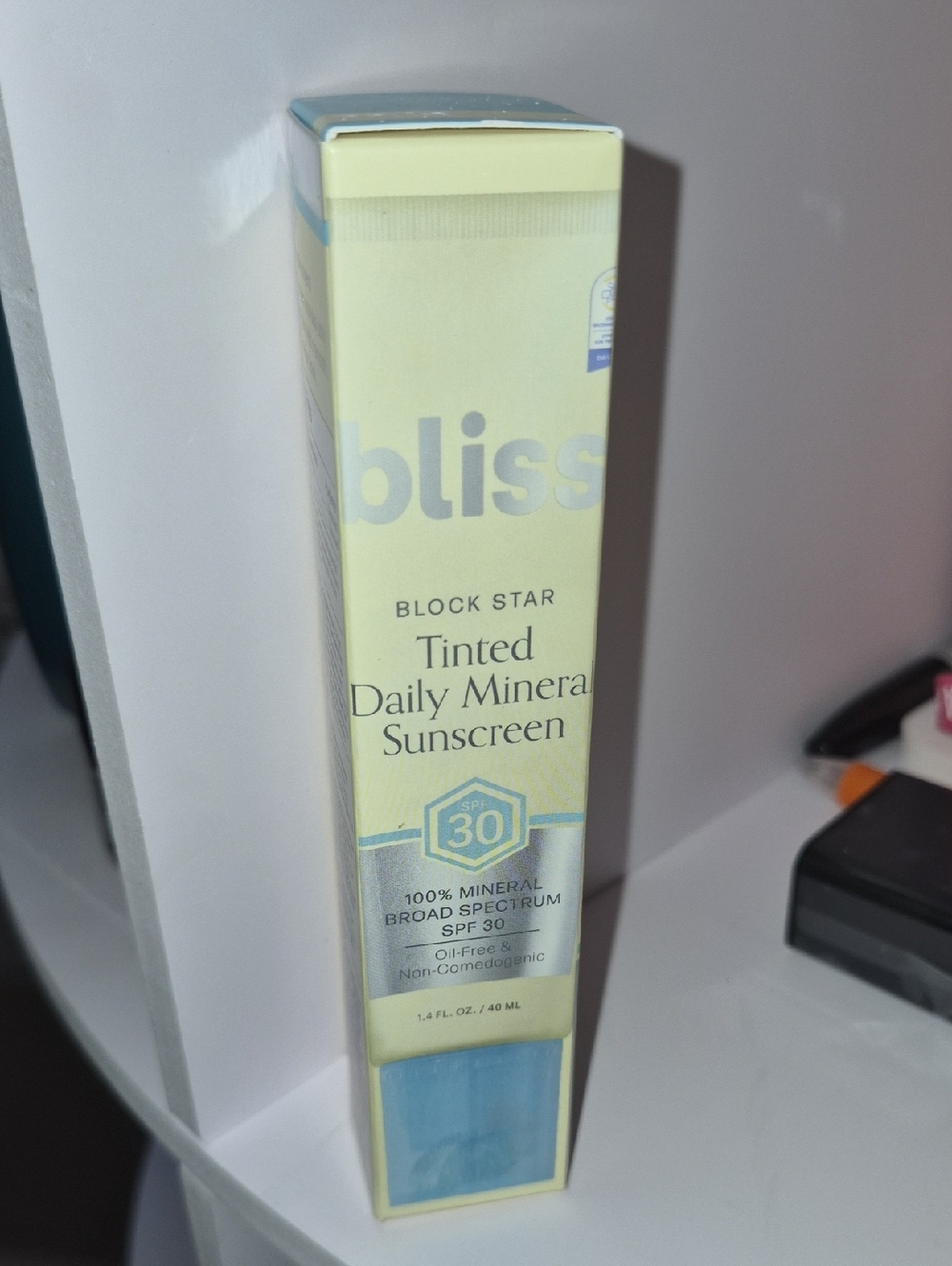 Bliss Tinted Daily Mineral Sunscreen SPF 30 - New